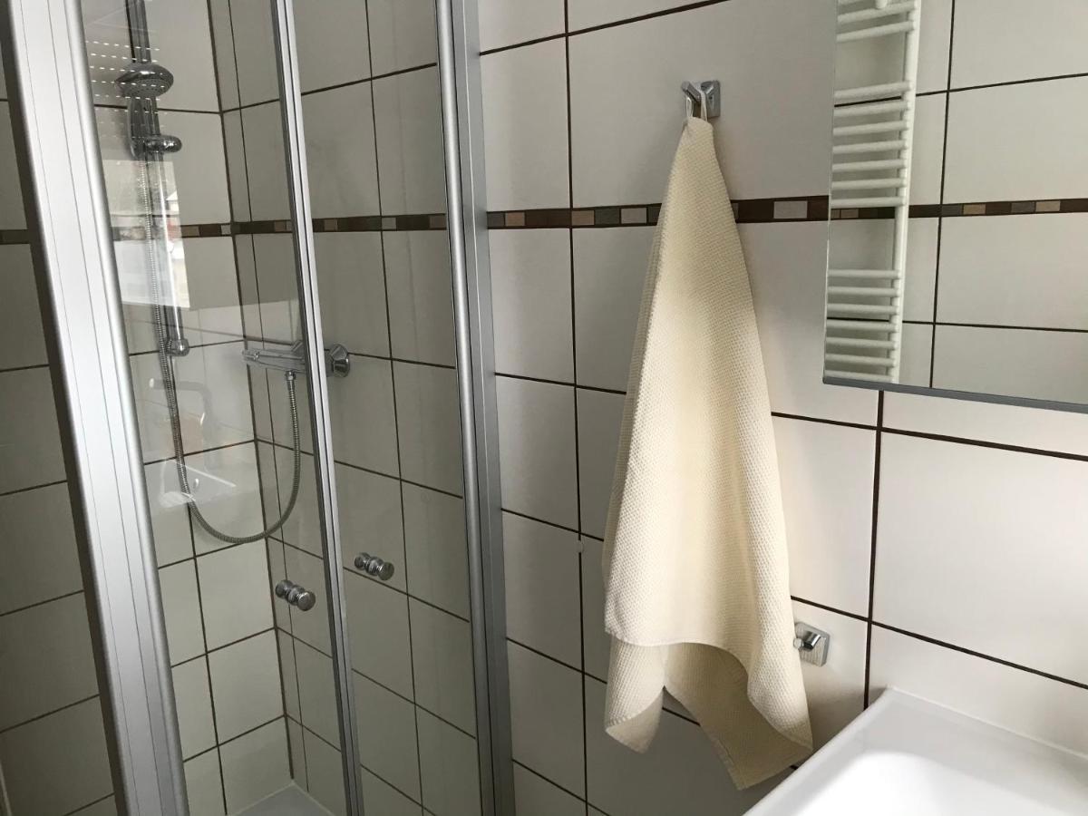 Ferienwohnung Von Paris Petersberg  Buitenkant foto